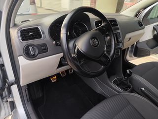 Volkswagen Polo 2016 ΠΕΤΡΈΛΑΙΟ-thumb-19