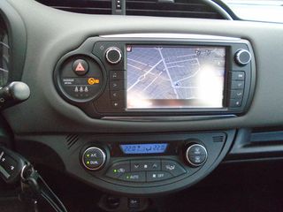 Toyota Yaris 2014 COMFORT Hybrid ΑΥΤΟΜΑΤΟ-thumb-6