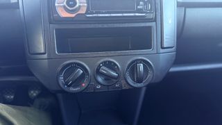 Volkswagen Polo 2005 1,4-thumb-5