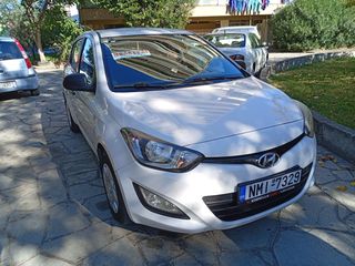 Hyundai i 20 2013-thumb-3
