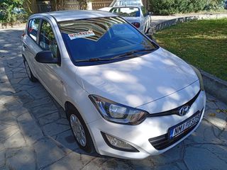 Hyundai i 20 2013-thumb-4