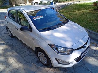 Hyundai i 20 2013-thumb-5