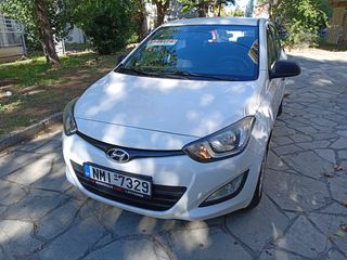 Hyundai i 20 2013-thumb-6