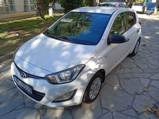 Hyundai i 20 2013-thumb-8