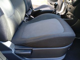 Hyundai i 20 2013-thumb-35