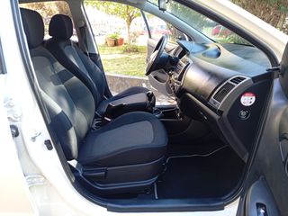 Hyundai i 20 2013-thumb-42
