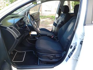 Hyundai i 20 2013-thumb-40