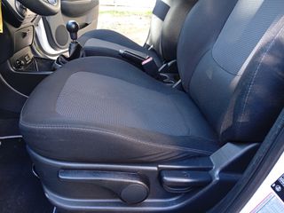 Hyundai i 20 2013-thumb-44