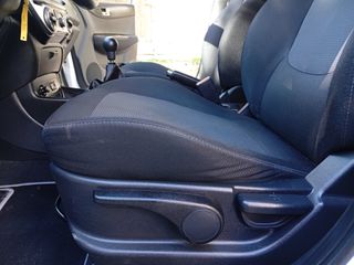 Hyundai i 20 2013-thumb-45