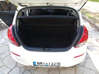 Hyundai i 20 2013-thumb-26