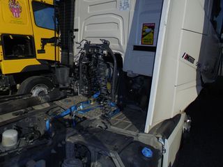 Volvo 2017 FH4 540-thumb-8