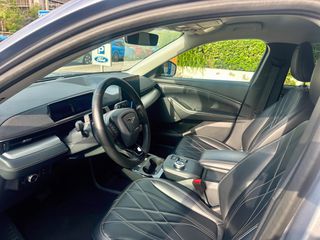 Ford Mustang Mach-E 2021 91kWh-thumb-6