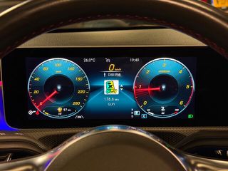 Mercedes-Benz CLA 180 2019 *AMG LINE*MULTIBEAM*PANORAMA*BURNM*ΜΝΗΜΕΣ*-thumb-19