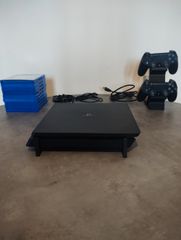 Playstation 4 Slim-thumb-1