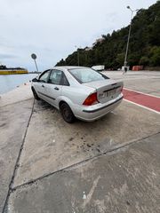 Ford Focus 2002 SEDAN 1,400-thumb-5