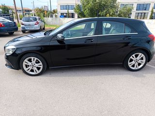 Mercedes-Benz A 180 2018 URBAN-DIESEL-AUTOMATIC 7GT-thumb-2