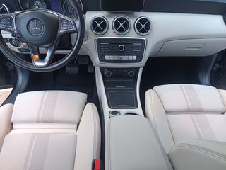 Mercedes-Benz A 180 2018 URBAN-DIESEL-AUTOMATIC 7GT-thumb-34