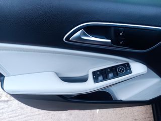 Mercedes-Benz A 180 2018 URBAN-DIESEL-AUTOMATIC 7GT-thumb-47