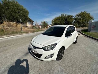 Hyundai i 20 2014-thumb-1