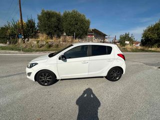 Hyundai i 20 2014-thumb-3