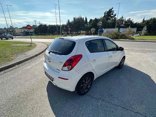 Hyundai i 20 2014-thumb-4