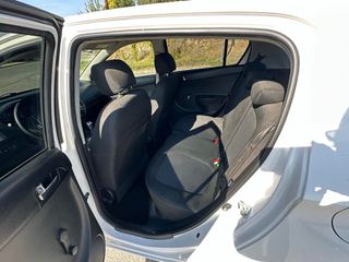 Hyundai i 20 2014-thumb-7