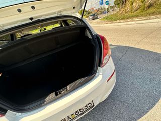 Hyundai i 20 2014-thumb-9