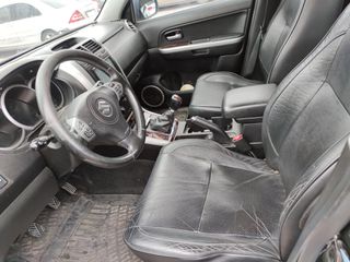Suzuki Grand Vitara 2006 DDIS 1.9 DIESEL TURBO-thumb-4