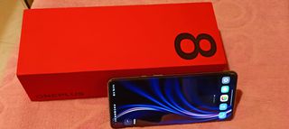 OnePlus 8 Pro
