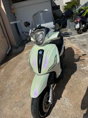 Piaggio Beverly 300 2015-thumb-6