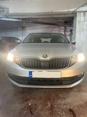 Skoda Octavia 2019-thumb-2