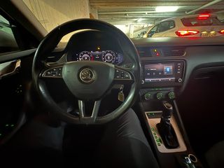Skoda Octavia 2019-thumb-6