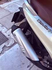 Piaggio Beverly 300 2012-thumb-1