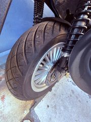 Piaggio Beverly 300 2012-thumb-5
