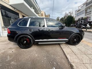 Porsche Cayenne 2004-thumb-9
