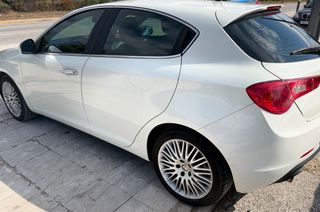 Alfa Romeo Giulietta 2011 ΑΥΤΟΜΑΤΟ-ΑΠΟ SERVICE ΙΜΑΝΤΑ ΧΡΟΝΙΣΜΟΥ !!!-thumb-4