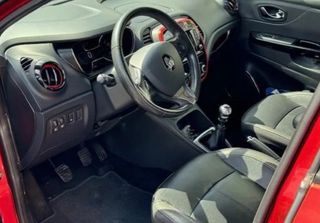 Renault Captur 2016 DIESEL-6 ΤΑΧΥΤΟ-110HP-ΔΕΡΜΑ-FULL EXTRA!!-thumb-4