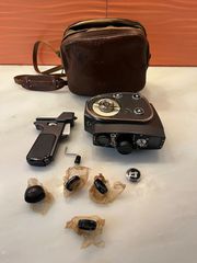 Κινηματογραφική μηχανή Quarz M, vintage 8mm, με δερμάτινη τσάντα και φακούς