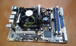 100% Λειτουργικά σετάκια με MB / CPU / ΨΥΚΤΡΑ / RAM