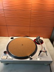 Technics SL-1200MK2-L turntable-thumb-1