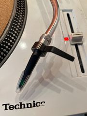 Technics SL-1200MK2-L turntable-thumb-2
