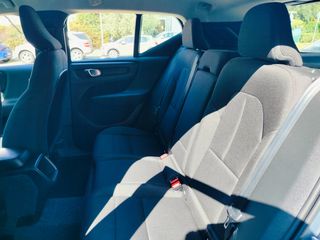 Volvo XC40 2019 T3-thumb-11