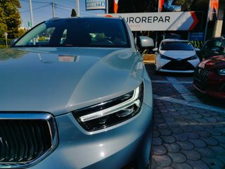 Volvo XC40 2019 T3-thumb-18