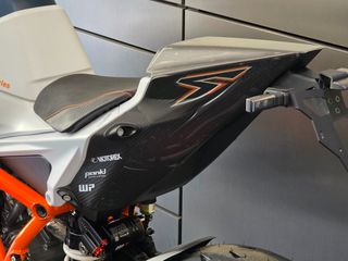 KTM 1390 Super Duke R 2026 RR EDITION-thumb-12