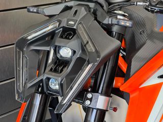 KTM 1390 Super Duke R 2026 RR EDITION-thumb-22