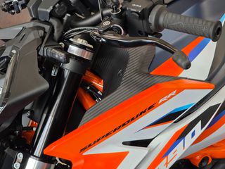 KTM 1390 Super Duke R 2026 RR EDITION-thumb-25