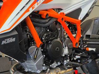 KTM 1390 Super Duke R 2026 RR EDITION-thumb-28