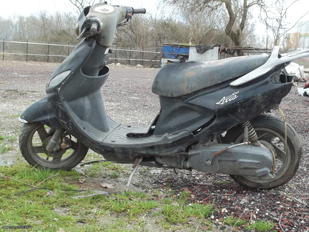 YAMAHA GRAND AXIS 100