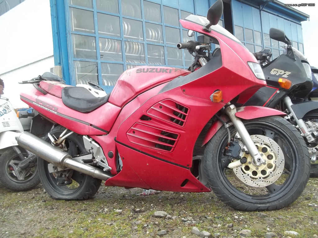 SUZUKI RF 600