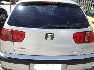 Seat  Ibiza  1999 - 2002 //  Ταπετσαρία ΤΖΑΜΟΠΟΡΤΑΣ  \\ Γ Ν Η Σ Ι Α-ΚΑΛΟΜΕΤΑΧΕΙΡΙΣΜΕΝΑ-ΑΝΤΑΛΛΑΚΤΙΚΑ 